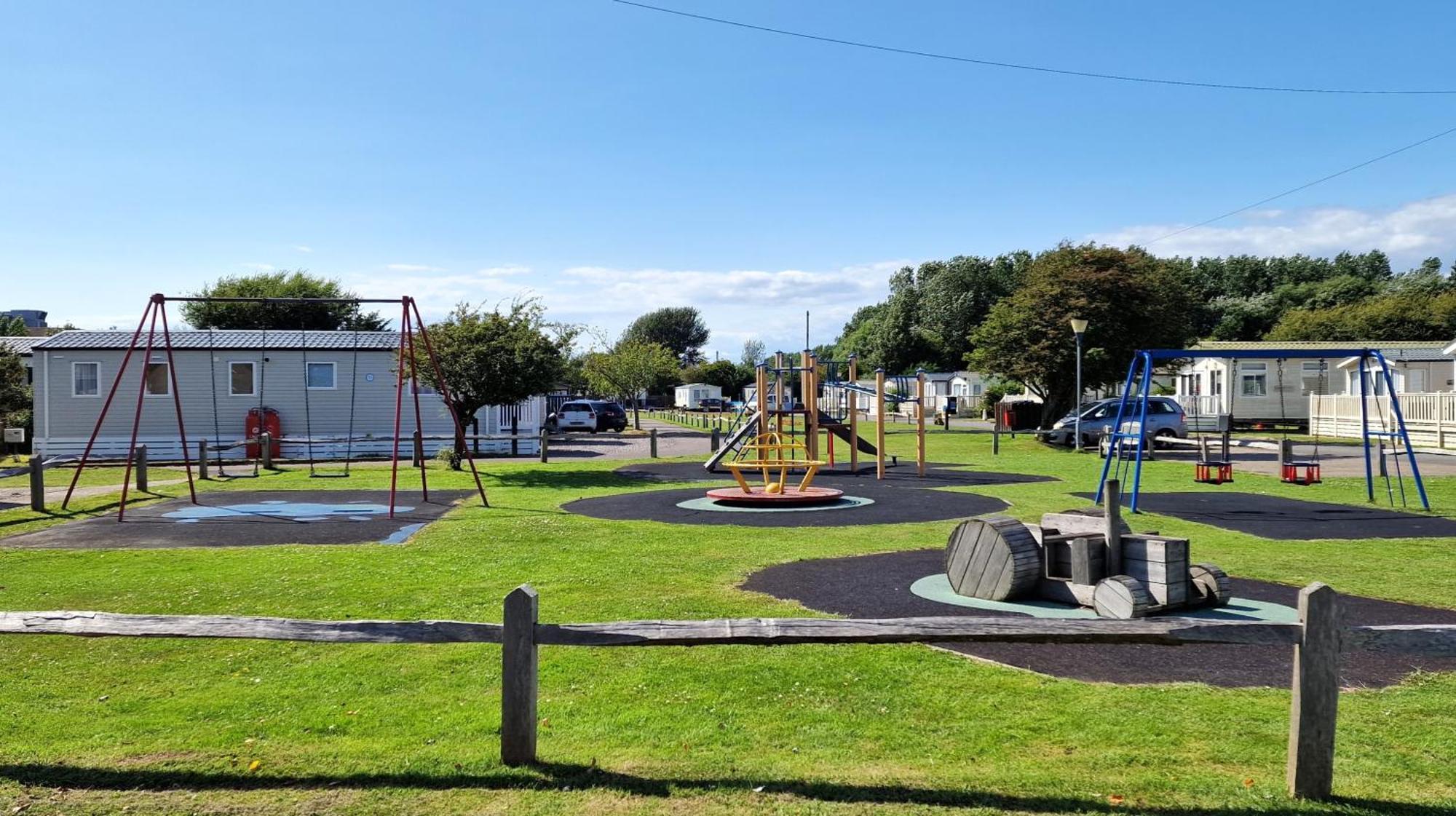 Jp Retreat , West Sand Holiday Park, Selsey Exterior photo